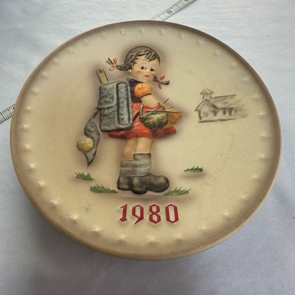 1980 Hummel collectible plate